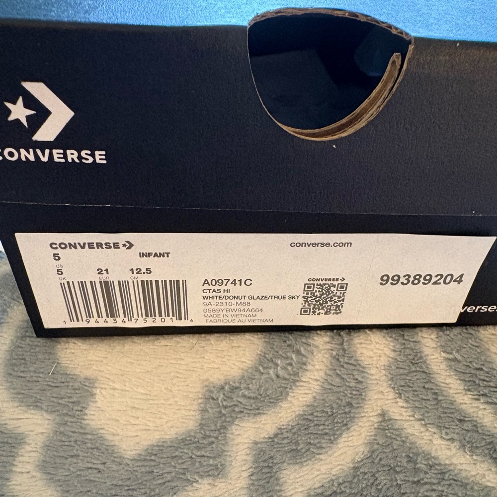 Converse Kids Size 5 High-Top Sneakers - Yellow, Pink, and Blue - Picture 6 of 6